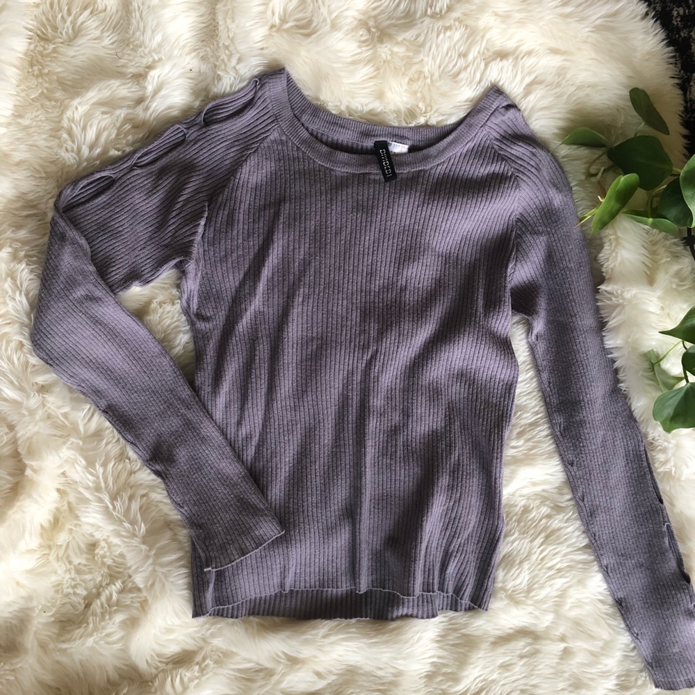 Lavender sweater with cut out sleeve